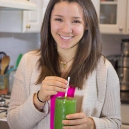 alyssa-rimmer-green-smoothie