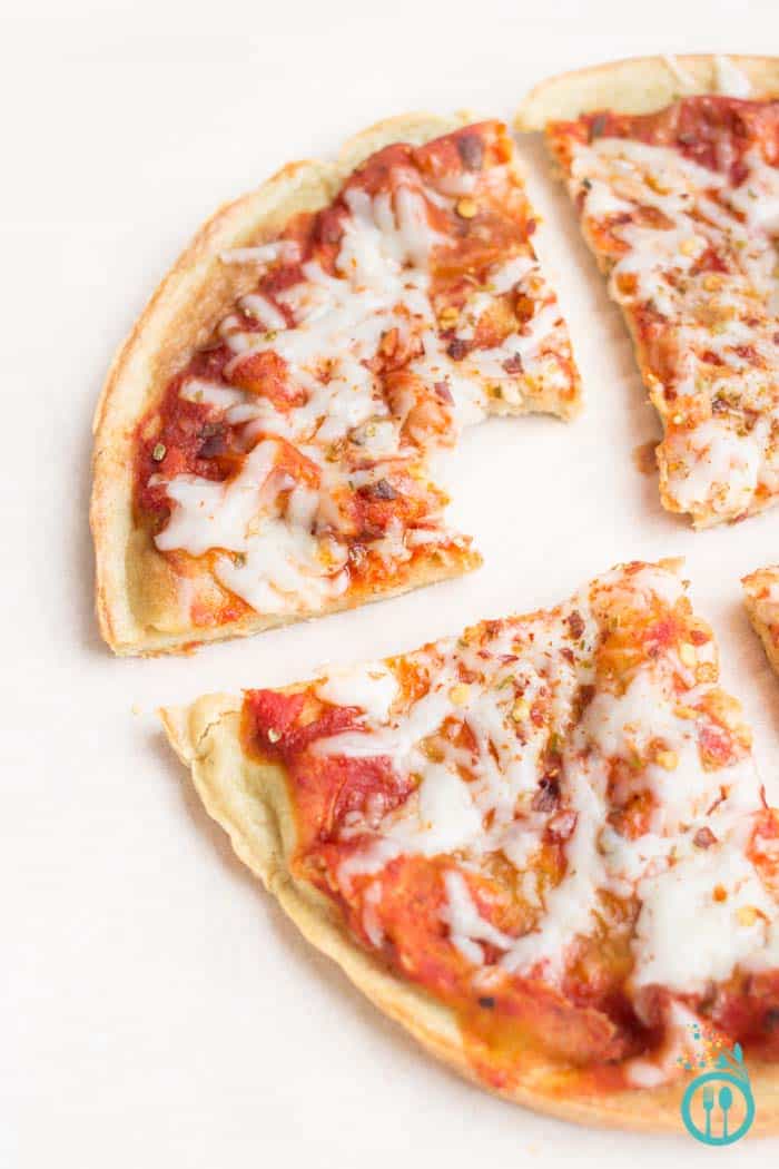 thin-crust-quinoa-pizza