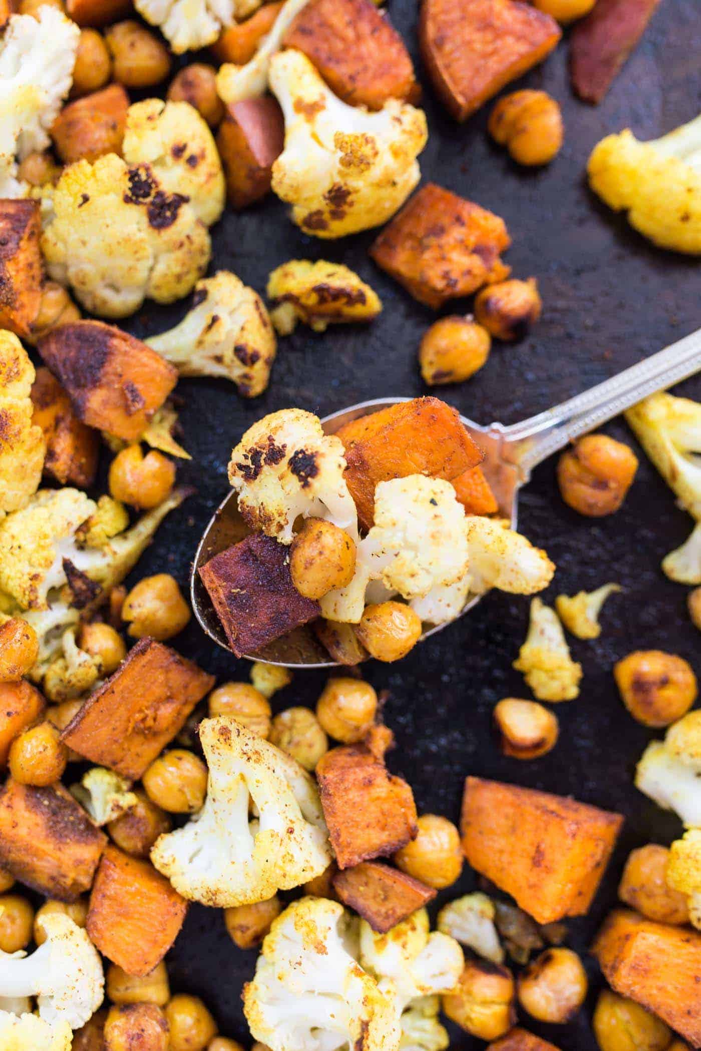 How to make healthy Curry Roasted Vegetable Quinoa Bowls in just one pan!