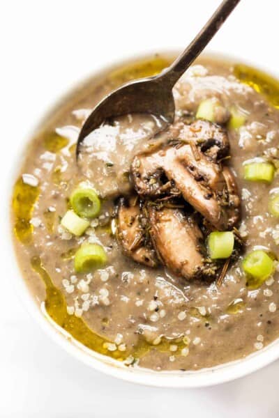 This CREAMY White Bean & Mushroom Soup is super easy to make, healthy and hearty! [vegan]