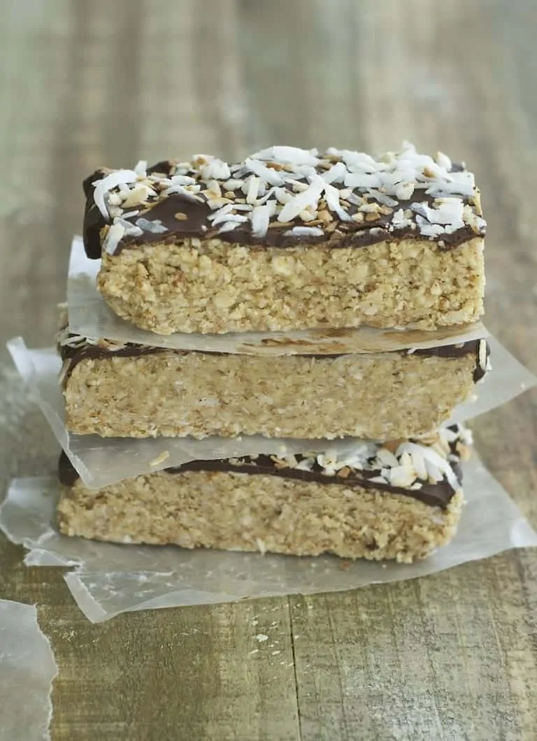 No Bake Toasted Coconut and Almond Granola Bars Maebells
