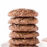 These DOUBLE Chocolate Chip Quinoa Cookies are sweet, satisfying and HEALTHY!