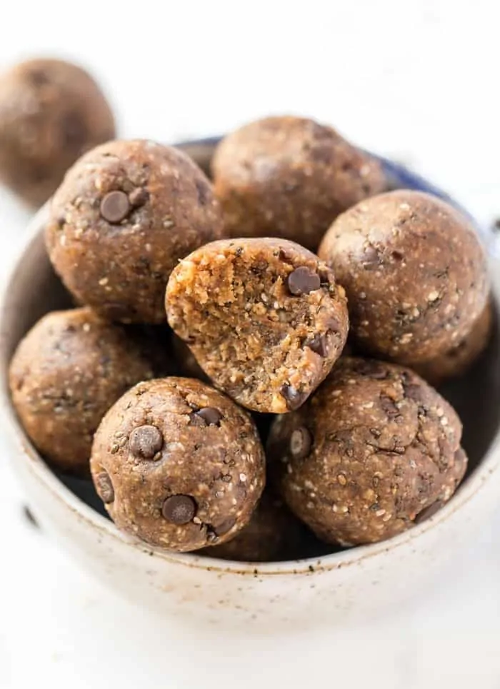 healthy peanut butter energy balls with oats and chocolate chips