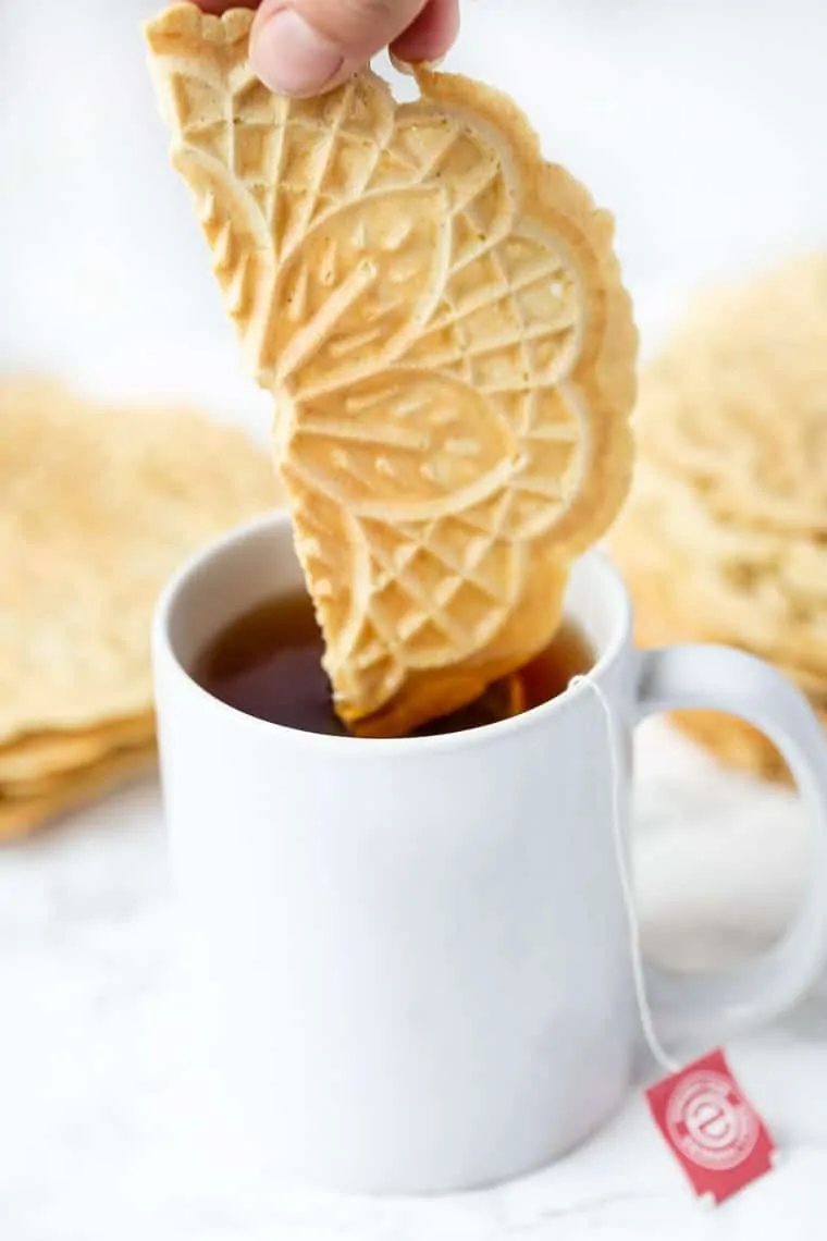 Pizzelle Cookie with Tea