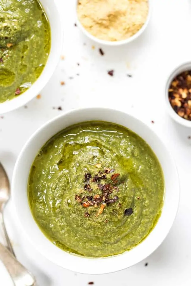 a super healthy green detox soup with kale 