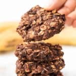 Healthy Oatmeal Cookies with Banana and Chocolate