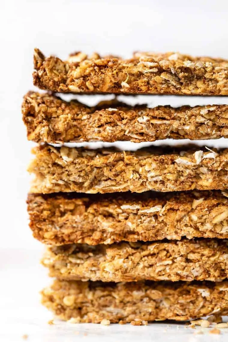 Crispy Granola Bars with Quinoa
