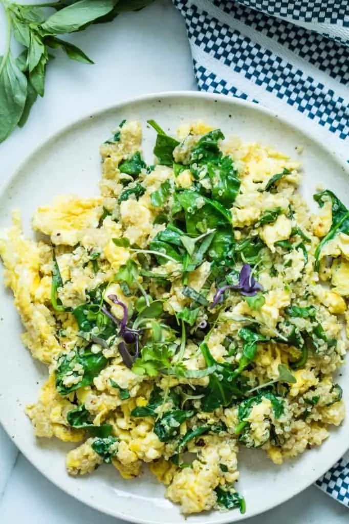 This High Protein Quinoa Egg Scramble is my FAVORITE go to breakfast when I want eggs! 