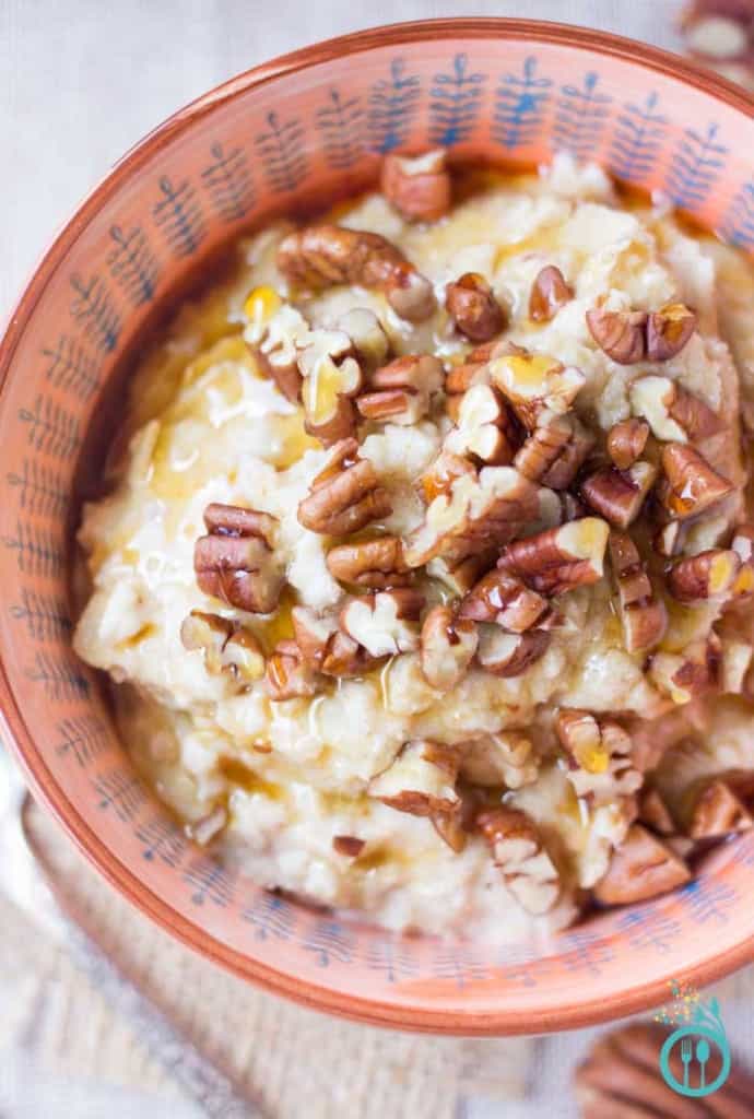 Maple Pecan Quinoa Breakfast Bowls - a healthy, vegan breakfast to fuel your day