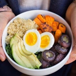 simply-quinoa-lunch-bowl