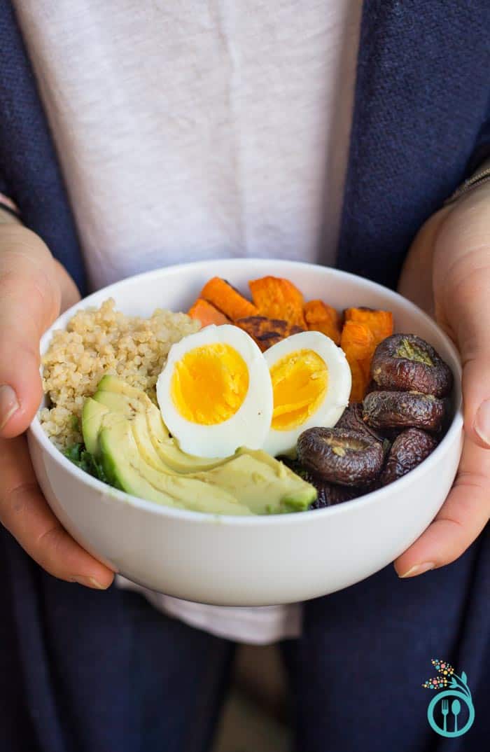 simply-quinoa-lunch-bowl