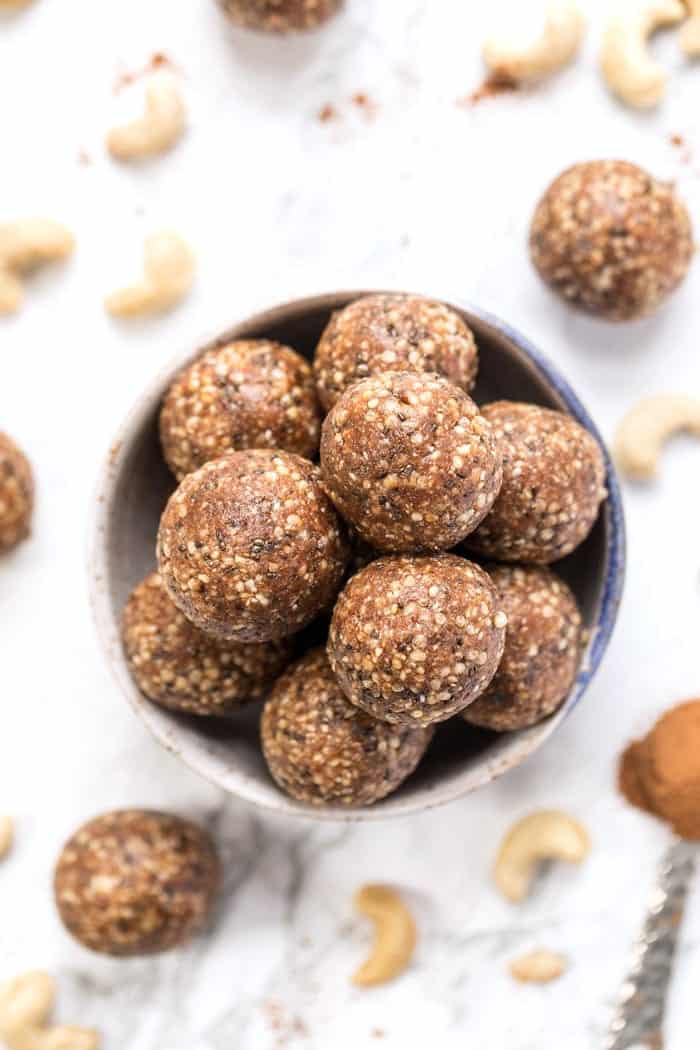 healthy snickerdoodle energy balls with just 7 ingredients