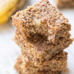 Healthiest breakfast bars ever >> Flourless Banana Quinoa Breakfast Bars [gluten-free + vegan]