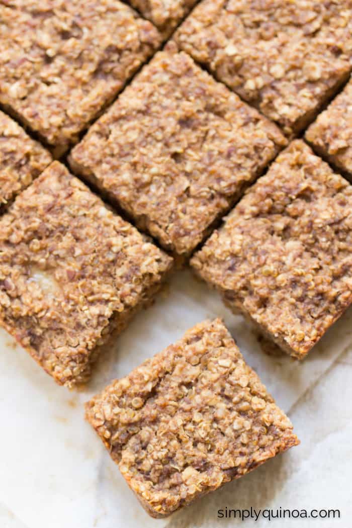 Healthy Banana Quinoa Breakfast Bars. They're perfect for when you're on the go but still want a nutritious and filling breakfast. {gluten-free + vegan}
