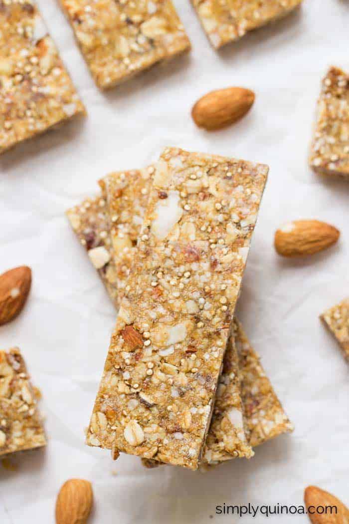 Almond + Coconut Quinoa Granola Bars // a healthy, on-the-go snack that will fill you up!