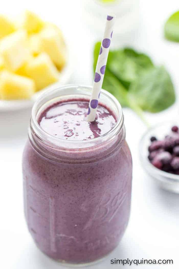 The Ultimate Post-Workout Smoothie with coconut water, fruit, protein and quinoa!