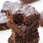 The ultimate QUINOA BROWNIE made with coconut sugar, avocado and dark chocolate chips [gluten-free + vegan]
