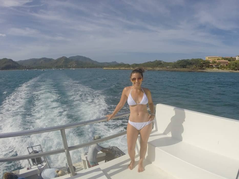 Take the boat out the Catalina Islands in Costa Rica | www.simplyquinoa.com