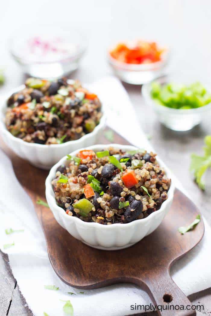 Gallo Pinto [Rice + Black Beans] is a traditional dish from Costa Rica which I've changed up to use quinoa instead! | www.simplyquinoa.com 