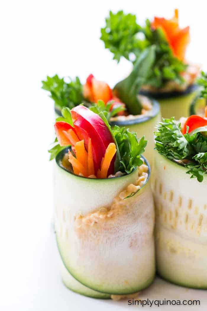 Quinoa + Hummus Zucchini Roll Ups - a quick, easy and delicious appetizer that's healthy and filled with protein || simplyquinoa.com