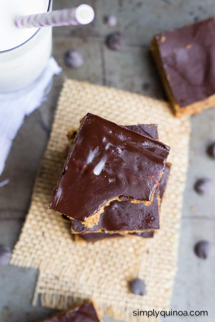 Vegan Peanut Butter Quinoa Bars are a healthy and delicious way to indulge | simplyquinoa.com | gluten-free + vegan