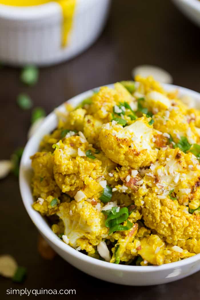 This super HEALTHY creamy Curry Cauliflower Quinoa Salad is what I'm making for dinner! | full recipe on simplyquinoa.com