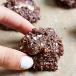 Dark Chocolate Quinoa Cookies that are NO-BAKE and HEALTHY! | recipe on simplyquinoa.com | gluten-free + vegan