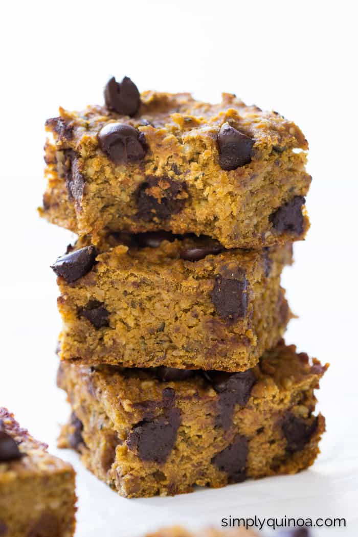 Pumpkin Chocolate Chip Chickpea Blondies made with quinoa flour + hemp hearts for extra protein | gluten-free & vegan | simplyquinoa.com