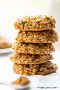 Carrot Cake Quinoa Breakfast Cookies - a healthy, on-the-go breakfast option that tastes like dessert! | recipe on simplyquinoa.com