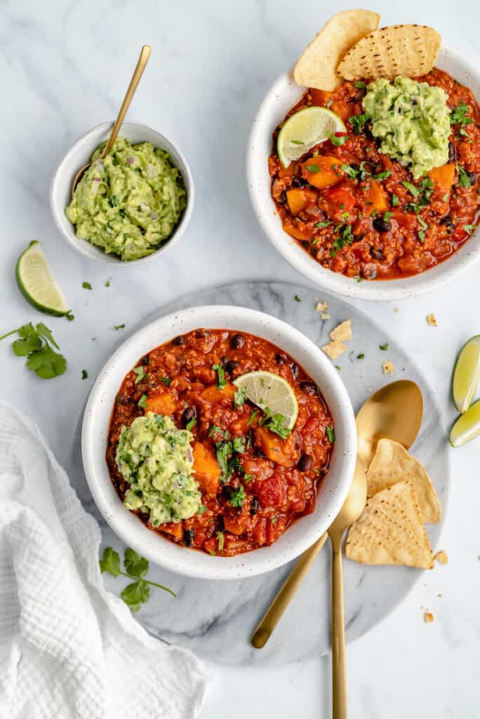 Sweet Potato + Black Bean Quinoa Chili Slow Cooker Recipe