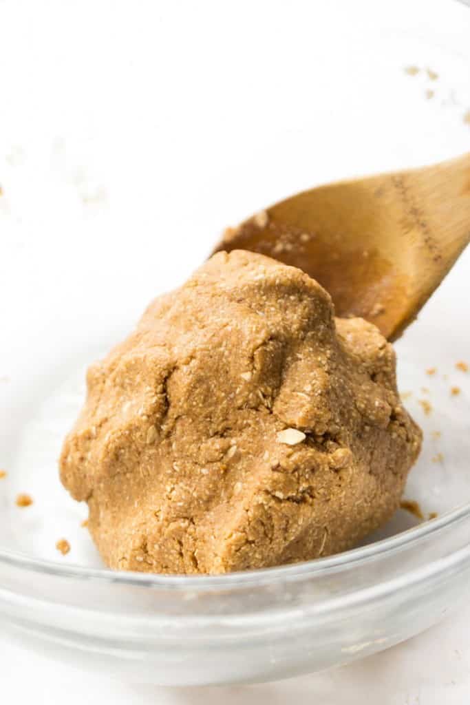 Dough for gluten-free graham crackers