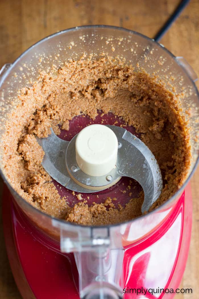 DIY toasted coconut butter. Only takes a few minutes to make and uses just 1 ingredient.