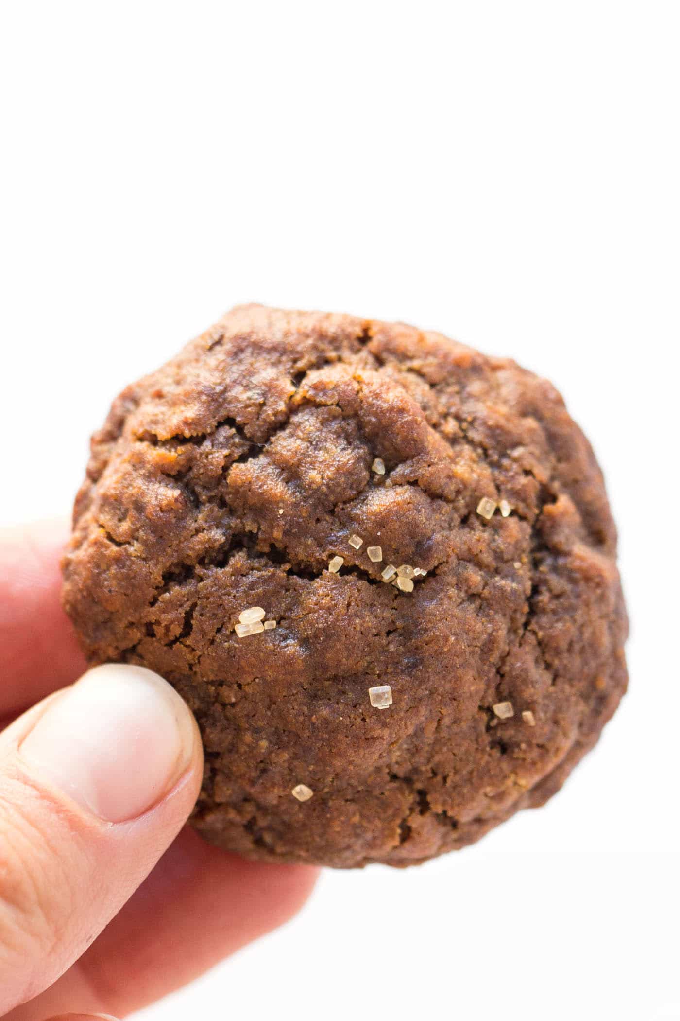 VEGAN GINGERSNAPS -- made healthy using quinoa flour, flaxseed meal, coconut sugar and coconut oil {also gluten-free}