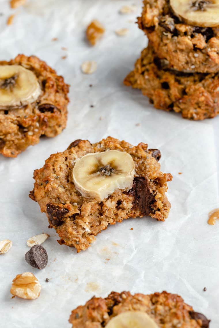 vegan breakfast cookies with peanut butter and banana