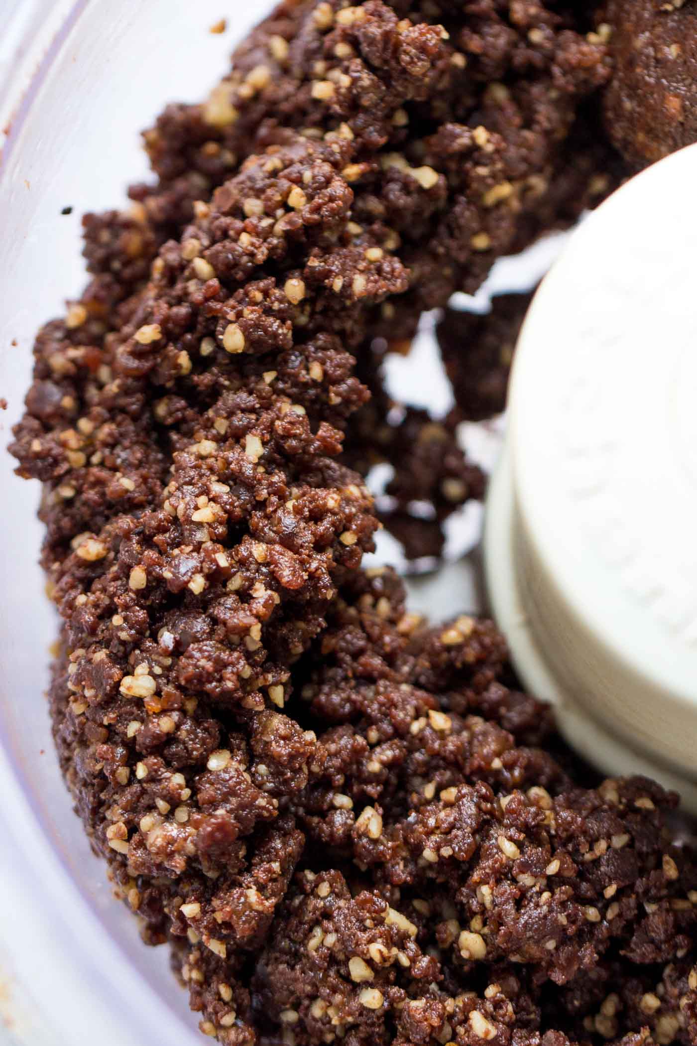 How to make the most DELICIOUS quinoa energy bites!