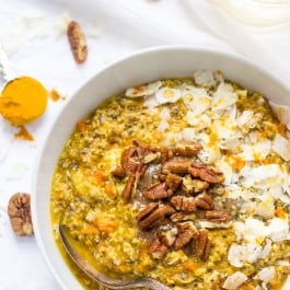This turmeric-infused bowl of overnight quinoa is loaded with anti-inflammatory ingredients and is the perfect way to kick off the new year!
