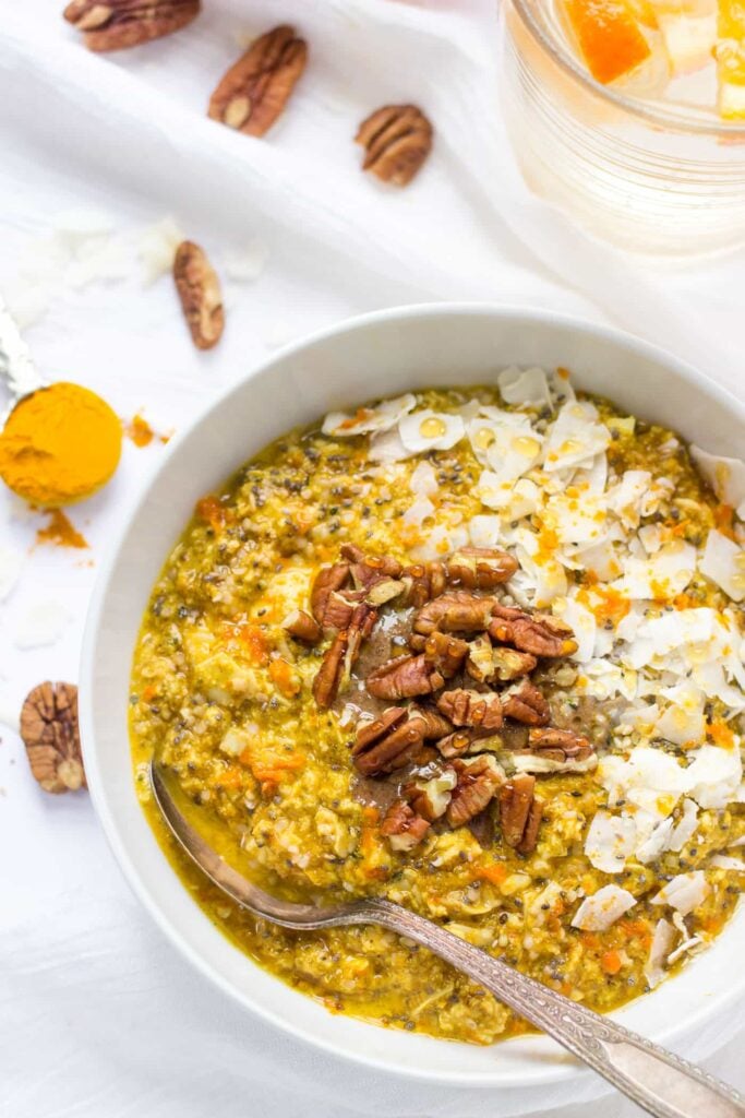 This turmeric-infused bowl of overnight quinoa is loaded with anti-inflammatory ingredients and is the perfect way to kick off the new year!