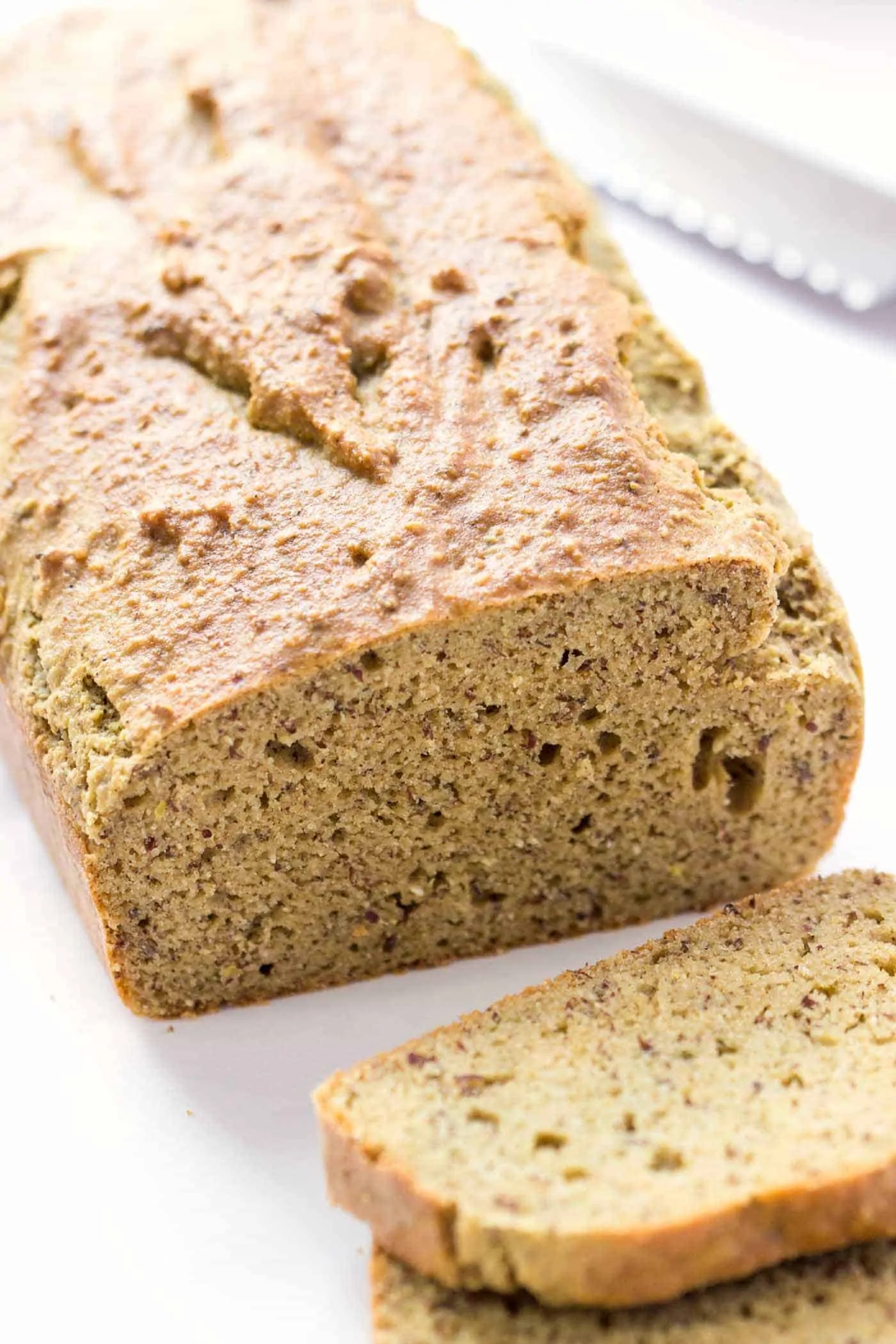 The EASIEST gluten-free bread -- this quinoa almond flour bread uses no yeast, bakes in 30 minutes and tastes amazing!