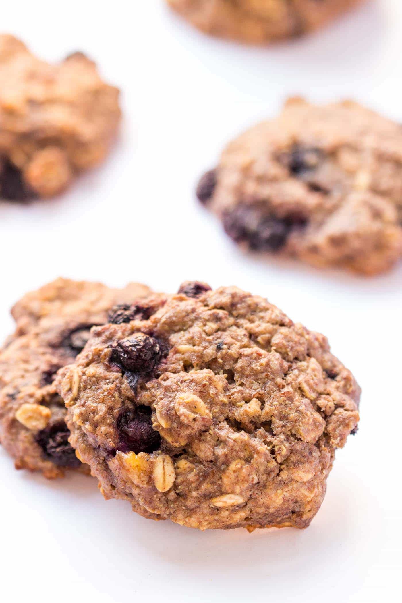 QUINOA BREAKFAST COOKIES!! These taste like a cross between blueberry muffin tops and oatmeal pancakes, but are in the form of a portable, nutritious cookie! [gluten-free + vegan]