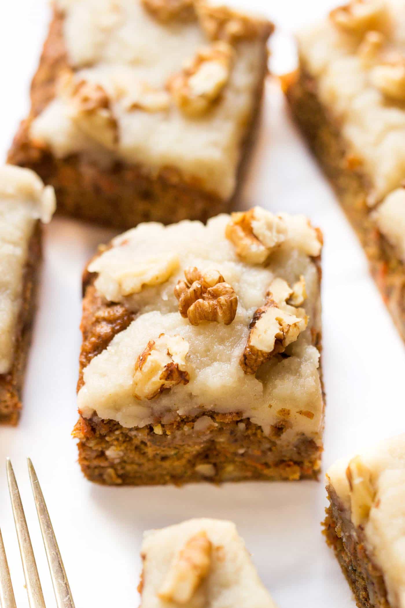 Cake for breakfast? You betcha! This vegan carrot cake is so healthy it's totally breakfast worthy!