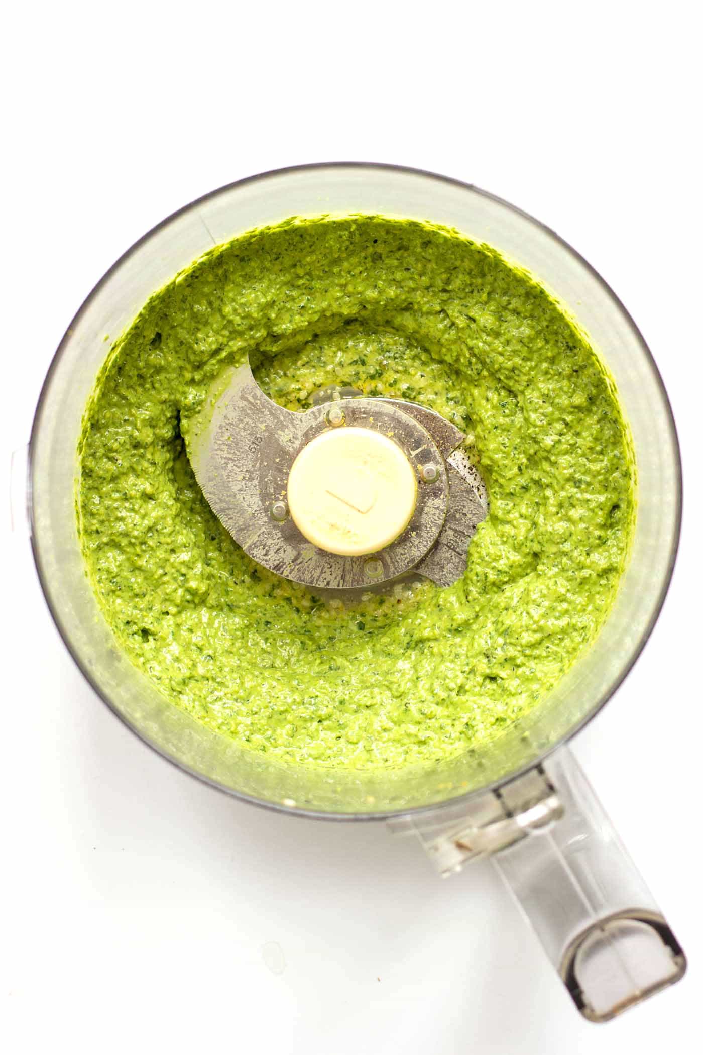 VEGAN HEMP SEED PESTO! Learn how to make this healthy and easy pesto using hemp seeds and avocado!