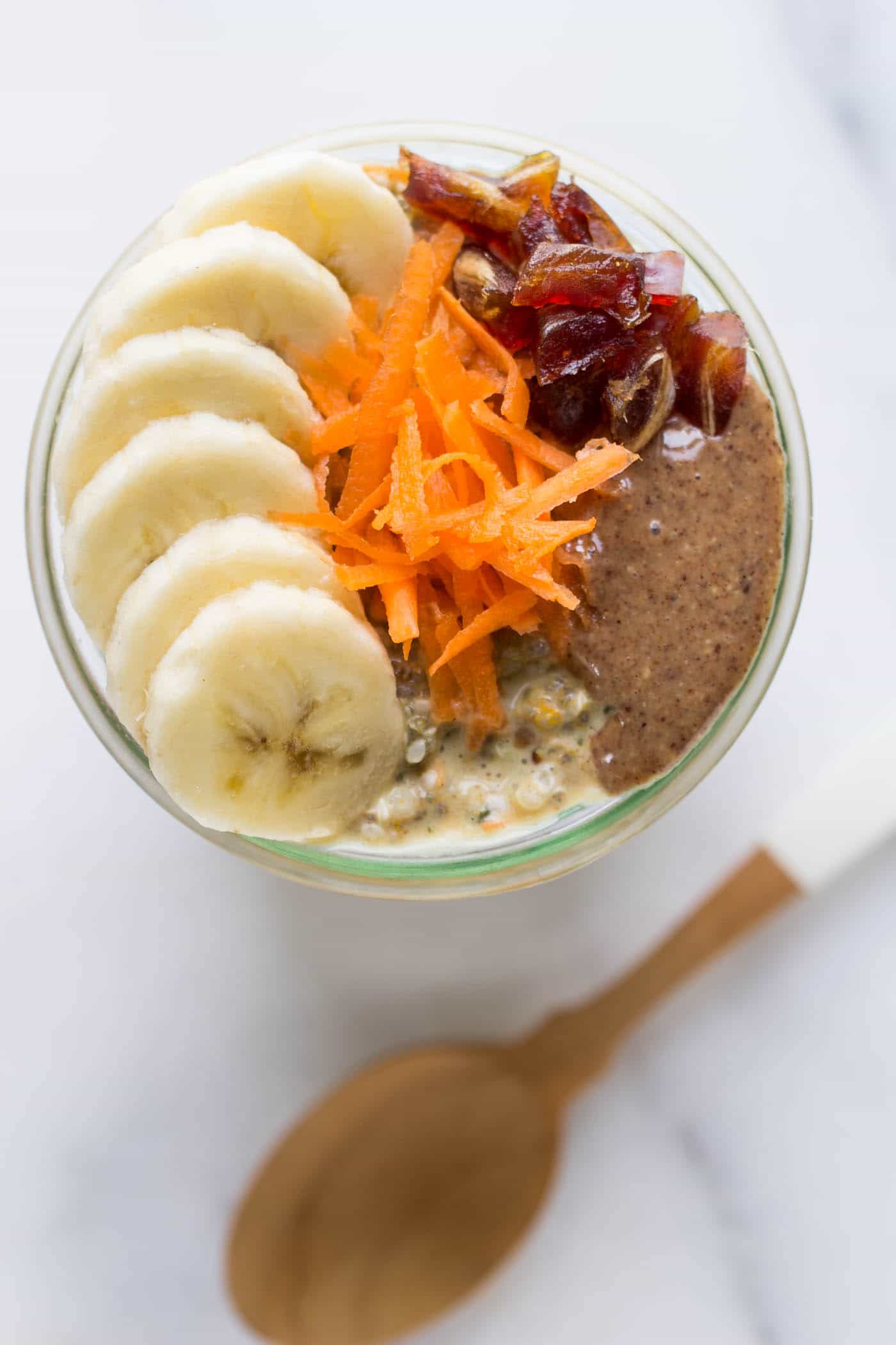 CARROT CAKE CHIA PUDDING...high protein, high fiber and less than 10 ingredients! It makes the ULTIMATE breakfast treat! [vegan]