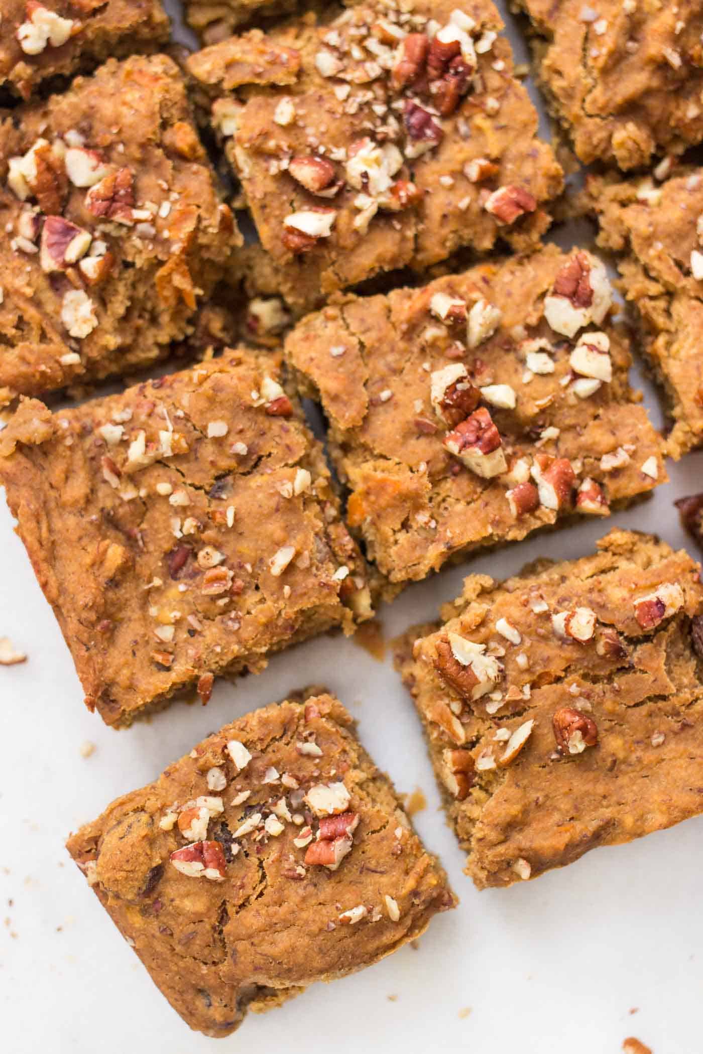 QUINOA BREAKFAST BARS with carrot, apple, pecans + raisins -- high in protein, healthy and SO FLAVORFUL!