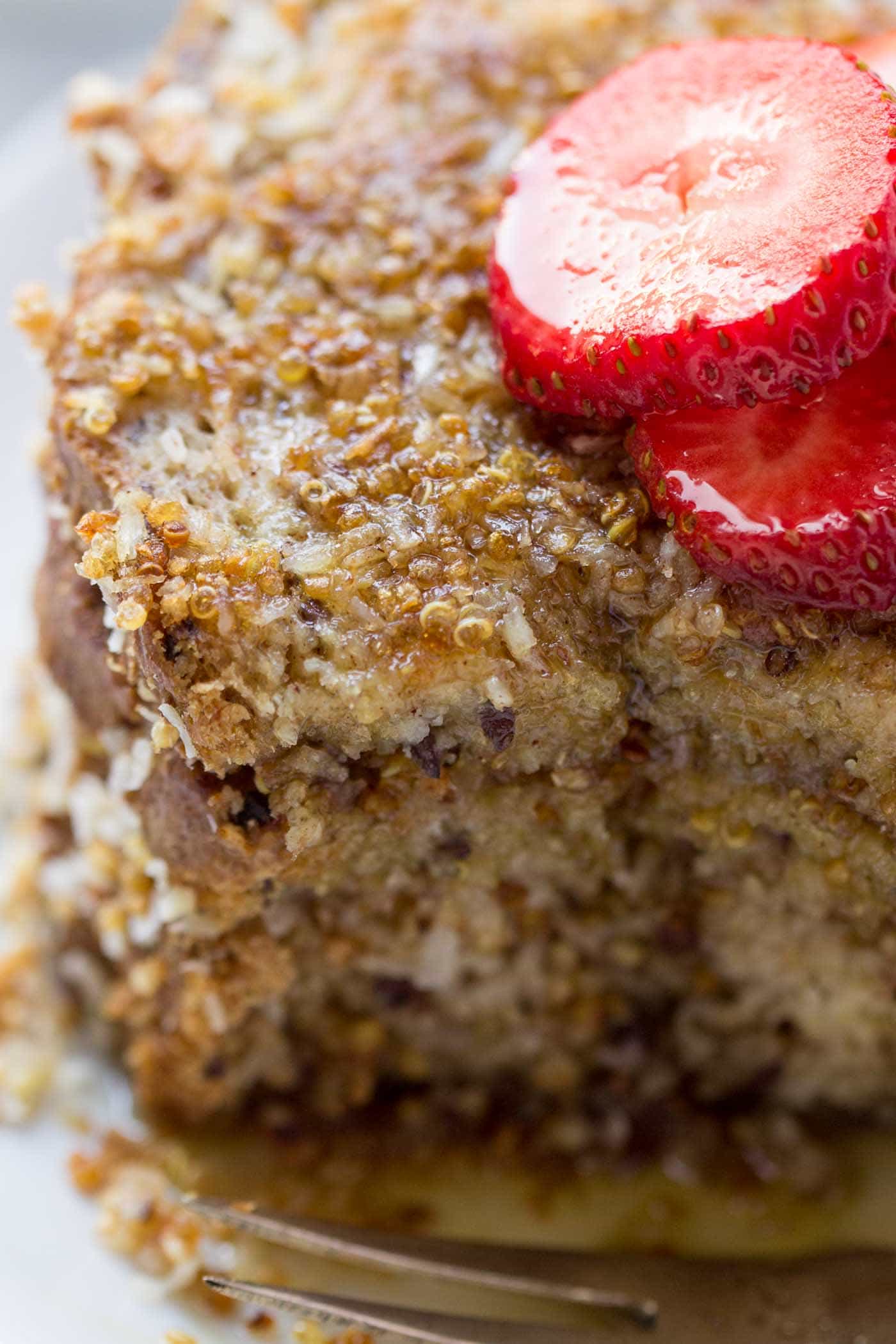 Vegan French Toast with a crispy quinoa + coconut crust -- only 7 ingredients, super simple and SO HEALTHY!