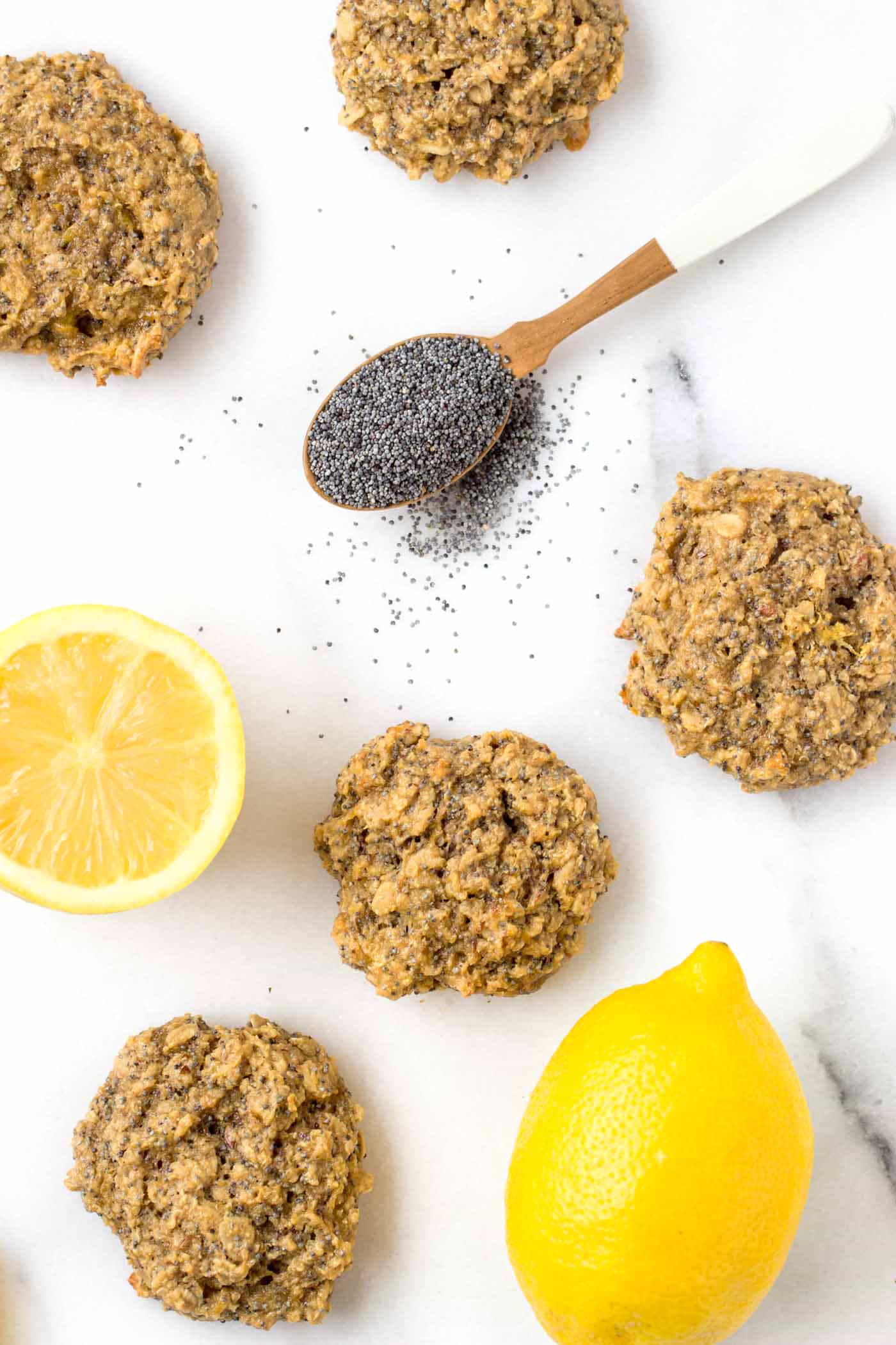 Lemon Poppy Seed Breakfast Cookies...with quinoa, oats, flaxseed and cashew butter! [vegan + gluten-free]