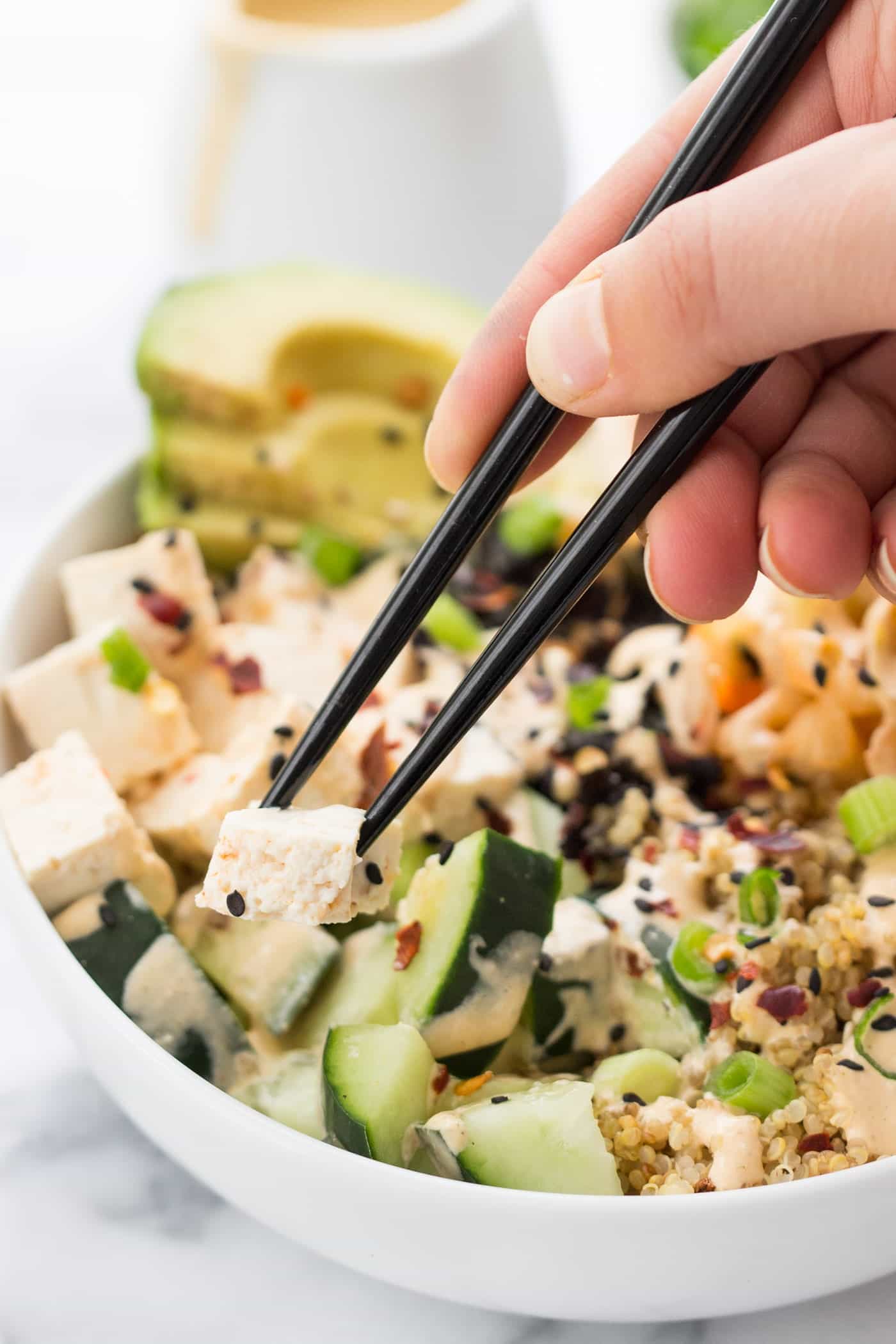 VEGAN QUINOA SUSHI BOWLS -- with tofu, veggies and a spicy miso-ginger dressing