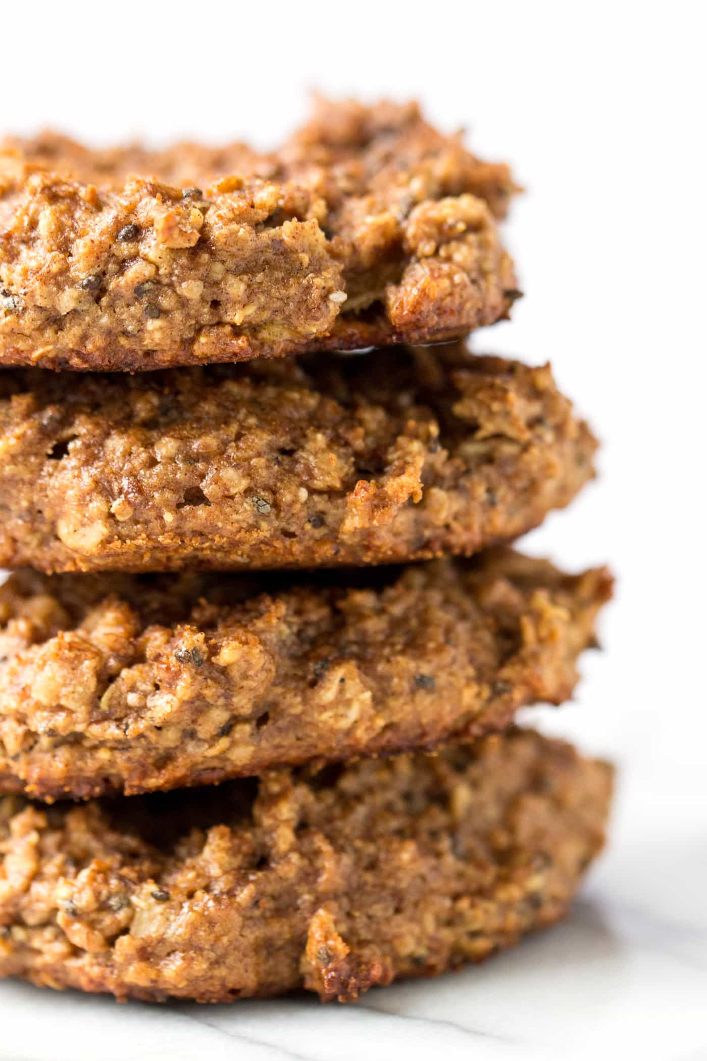 Wish you could have cookies for breakfast every day? YOU CAN! These Snickerdoodle Quinoa Breakfast Cookies are super healthy and SO FLAVORFUL!