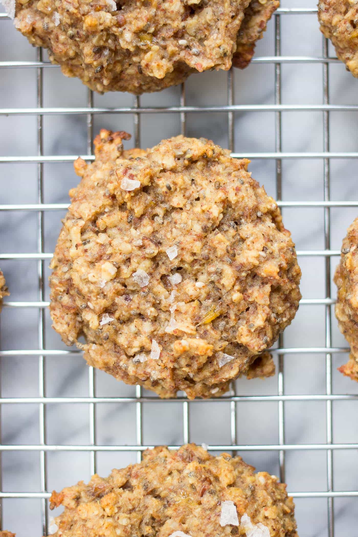QUINOA BREAKFAST COOKIES...with sea salt + dates! A simple, delicious and healthy breakfast that tastes like you're eating dessert!