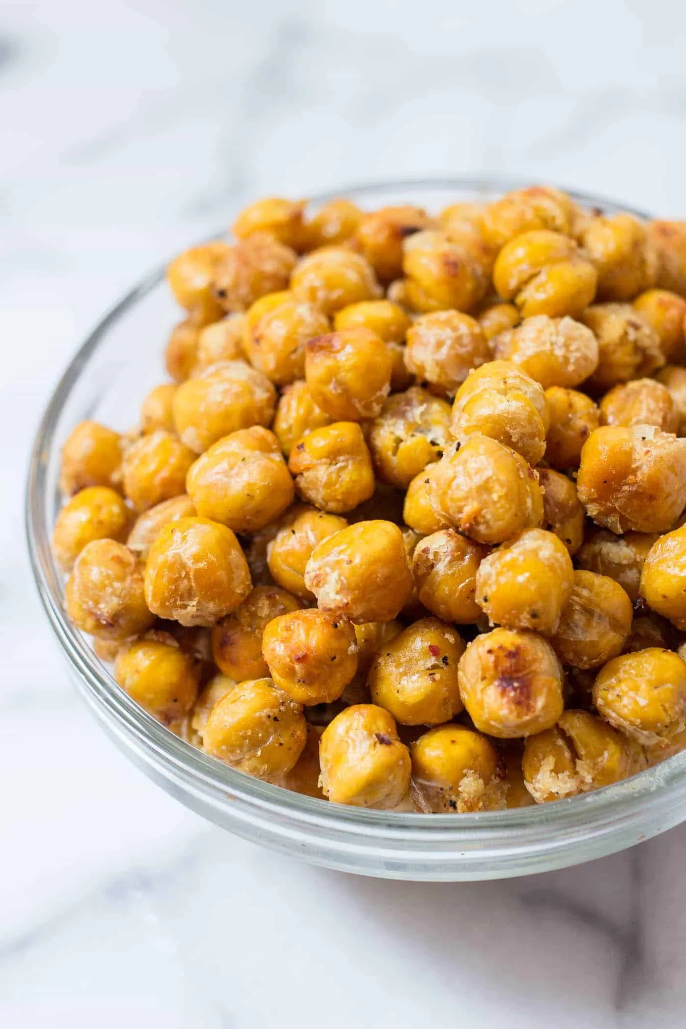 Garlic Crispy Roasted Chickpeas