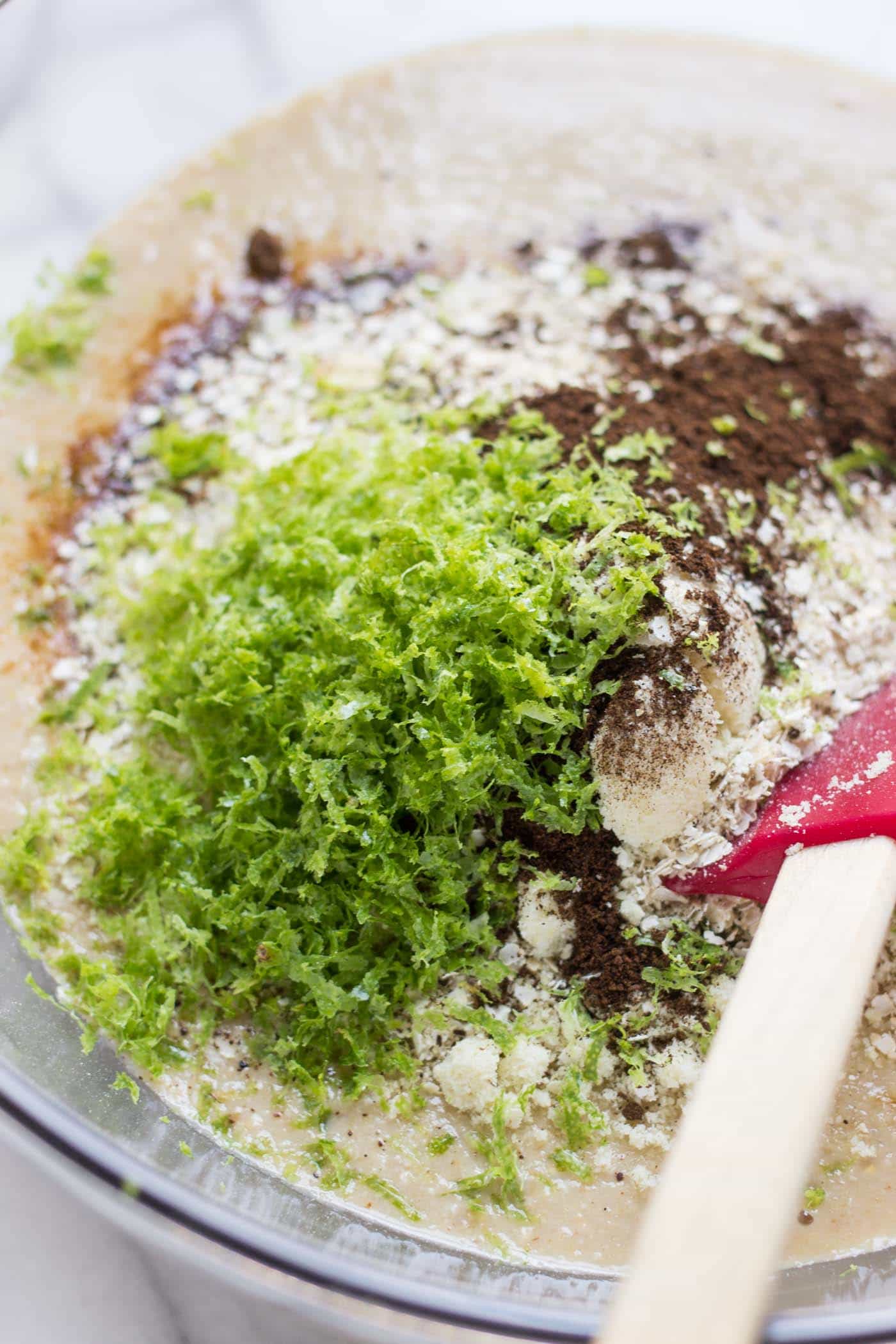 How to make the BEST oatmeal muffins on the planet >> add fresh lime zest and a whole lot of blackberries!